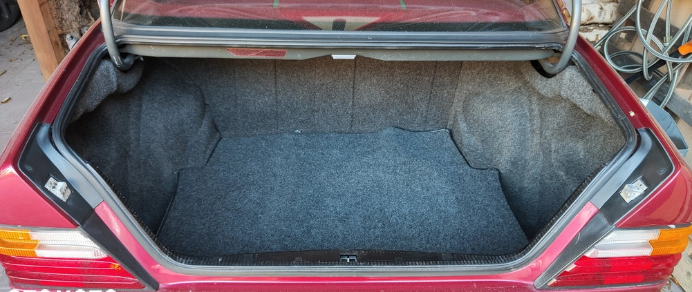 Mercedes-Benz W124 (1984-1993) cena 28900 przebieg: 103000, rok produkcji 1989 z Pabianice małe 436